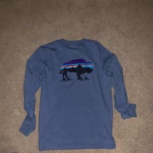 Navy Patagonia men’s long sleeve shirt